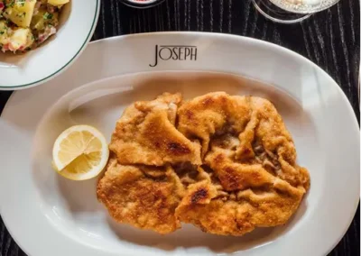 Joseph Wiener Wirtshaus - Goldbraun aus der Pfanne